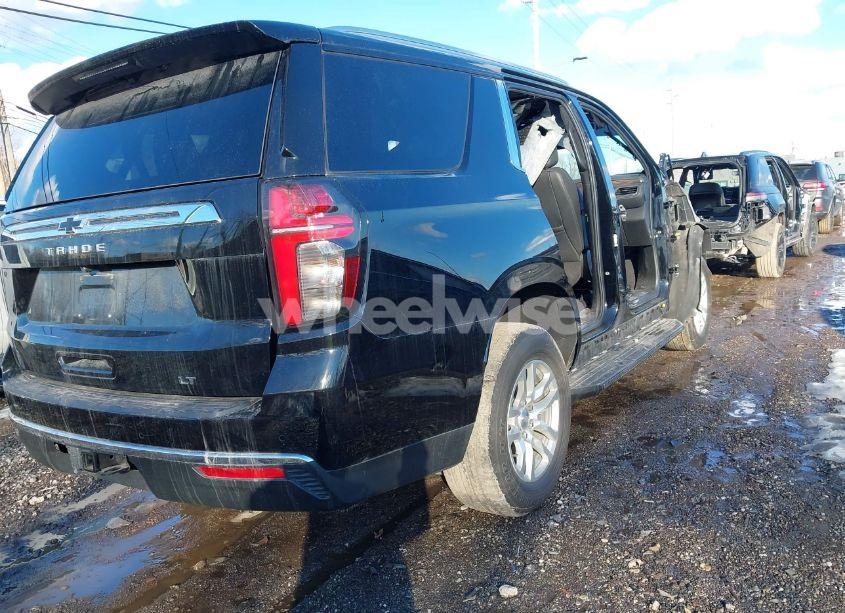 Photo 4 of 2022 Chevrolet Tahoe 4WD LT (VIN 1GNSKNKDXNR312014)