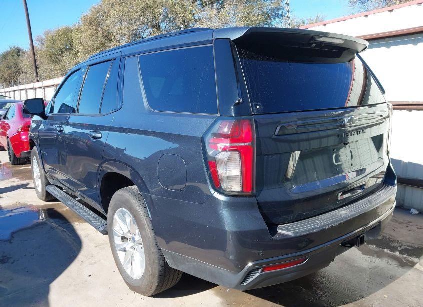 Photo 3 of 2021 Chevrolet Tahoe 4WD Z71 (VIN 1GNSKPKD0MR130669)