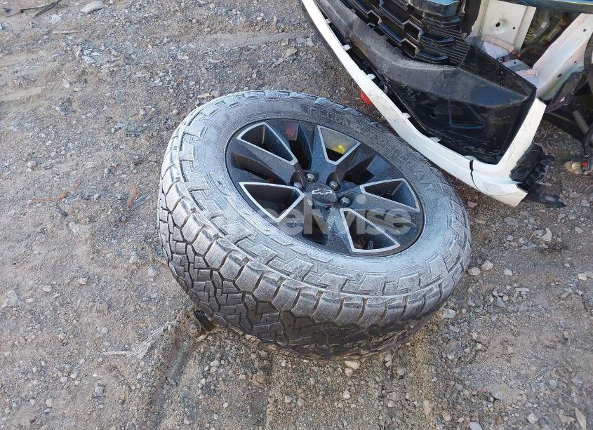 Photo 12 of 2021 Chevrolet Tahoe 4WD Z71 (VIN 1GNSKPKD0MR293046)