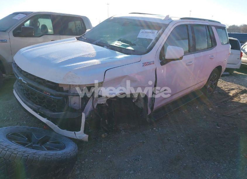 Photo 2 of 2021 Chevrolet Tahoe 4WD Z71 (VIN 1GNSKPKD0MR293046)