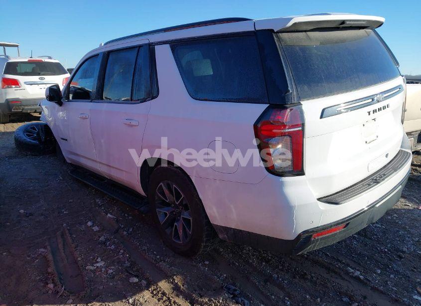 Photo 3 of 2021 Chevrolet Tahoe 4WD Z71 (VIN 1GNSKPKD0MR293046)