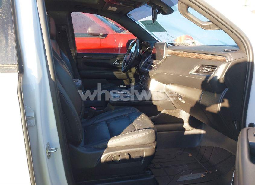 Photo 5 of 2021 Chevrolet Tahoe 4WD Z71 (VIN 1GNSKPKD0MR293046)