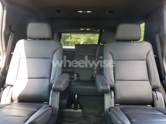 Photo 13 of 2022 CHEVROLET TAHOE K1500 Z71 (VIN 1GNSKPKD0NR106650)