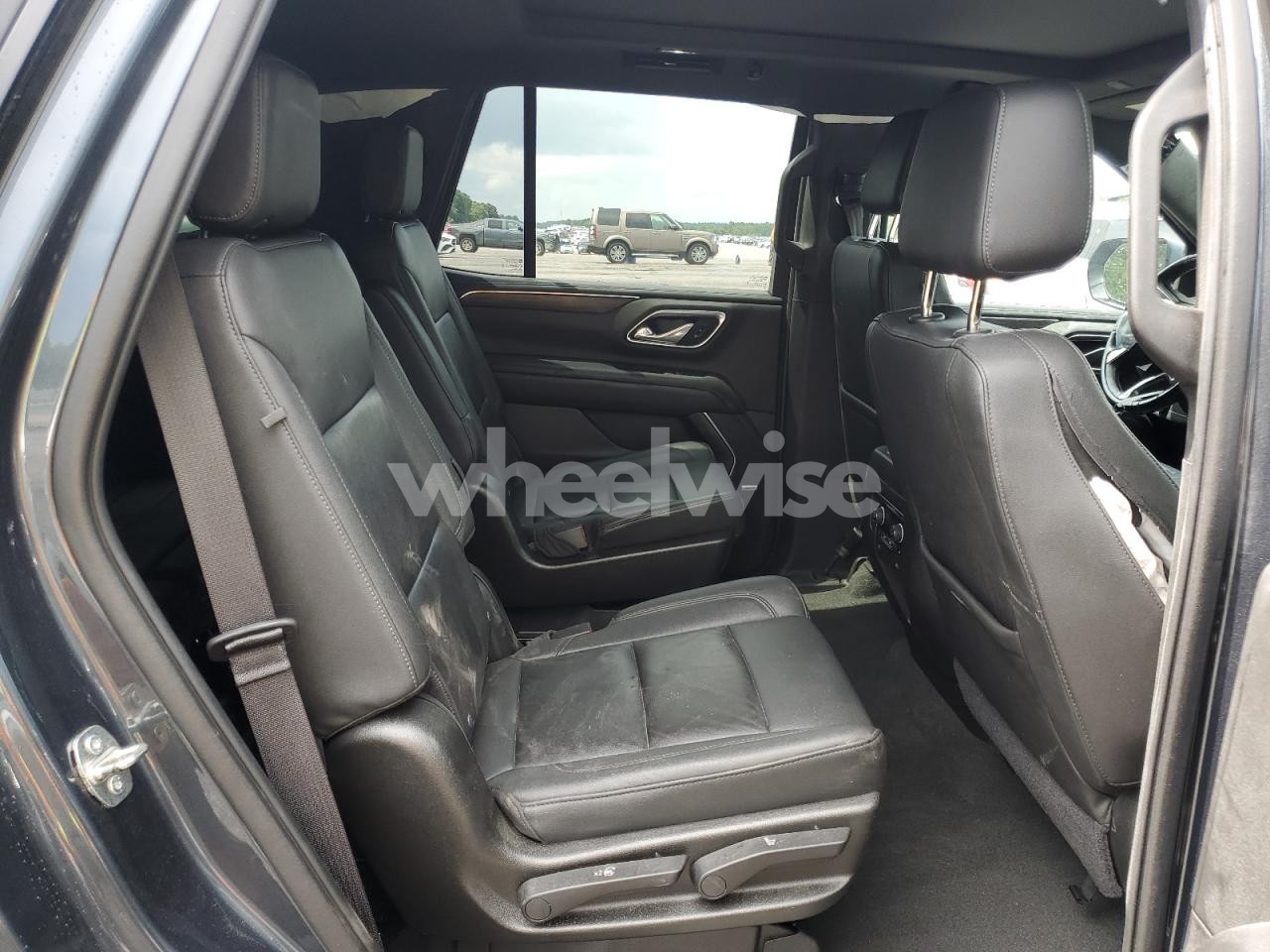 Photo 11 of 2021 CHEVROLET TAHOE K1500 Z71 (VIN 1GNSKPKD1MR222776)
