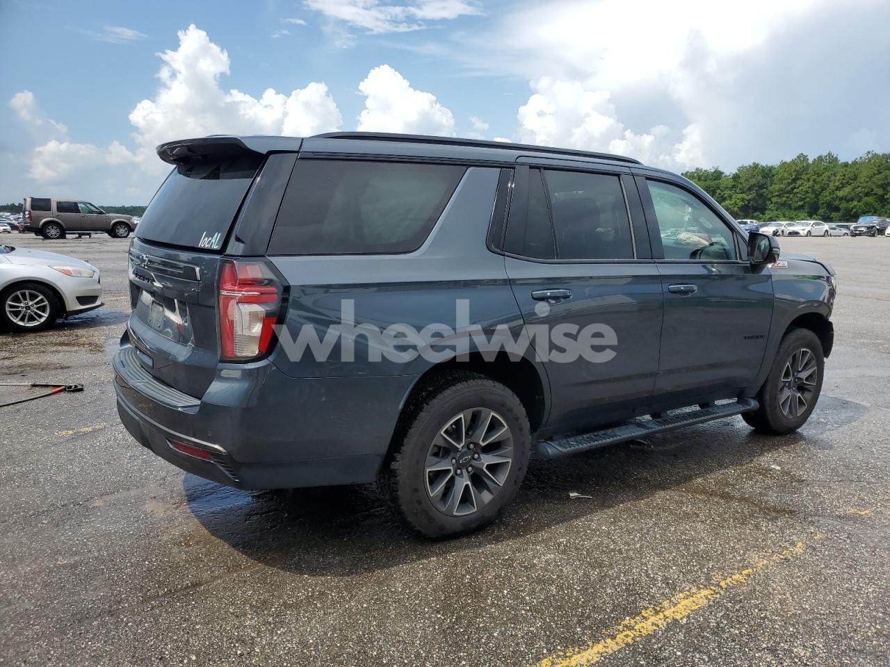 Photo 3 of 2021 CHEVROLET TAHOE K1500 Z71 (VIN 1GNSKPKD1MR222776)