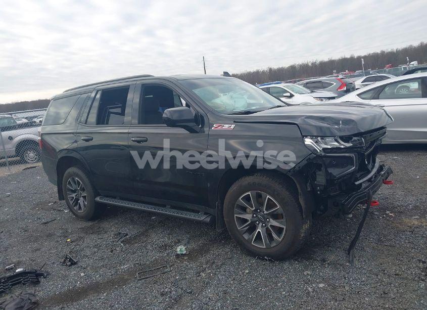 Photo 13 of 2021 Chevrolet Tahoe 4WD Z71 (VIN 1GNSKPKD1MR491988)