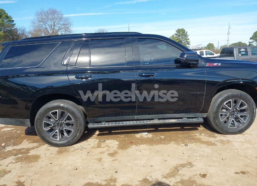 Photo 13 of 2022 Chevrolet Tahoe 4WD Z71 (VIN 1GNSKPKD1NR185780)