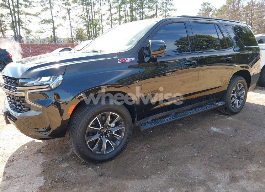 Photo 2 of 2022 Chevrolet Tahoe 4WD Z71 (VIN 1GNSKPKD1NR185780)