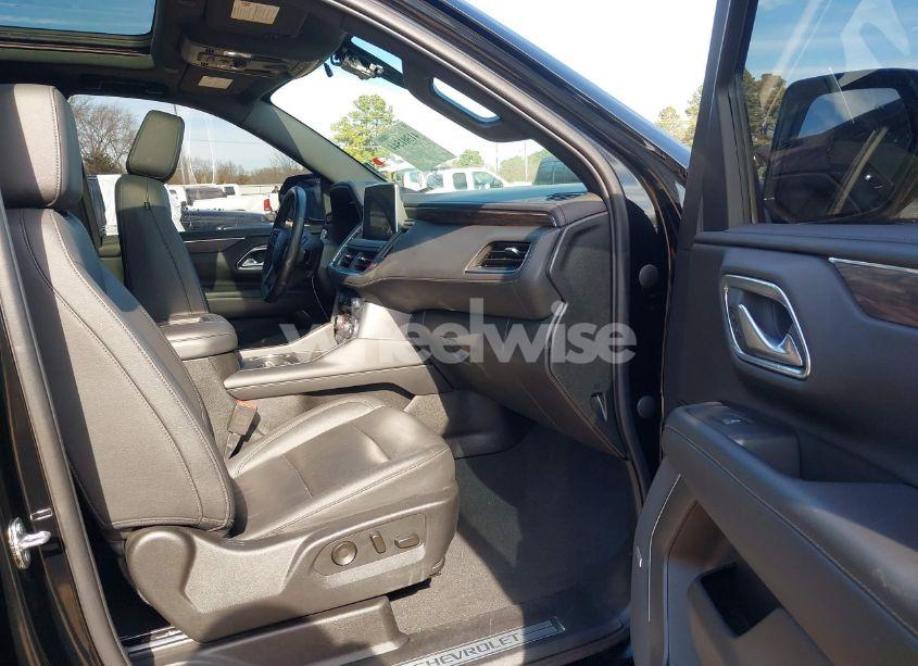 Photo 5 of 2022 Chevrolet Tahoe 4WD Z71 (VIN 1GNSKPKD1NR185780)