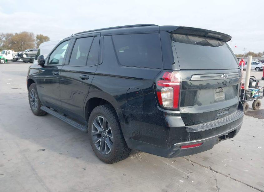 Photo 3 of 2022 Chevrolet Tahoe 4WD Z71 (VIN 1GNSKPKD2NR135356)