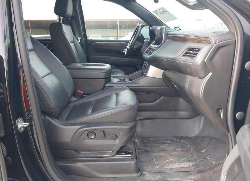 Photo 5 of 2022 Chevrolet Tahoe 4WD Z71 (VIN 1GNSKPKD2NR135356)