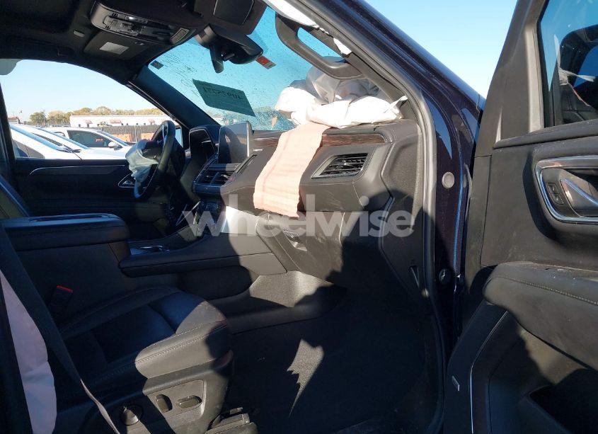 Photo 5 of 2024 Chevrolet Tahoe 4WD Z71 (VIN 1GNSKPKD2RR215018)