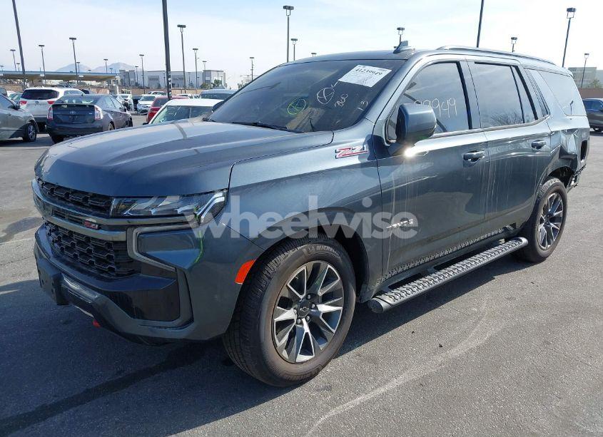 Photo 2 of 2021 Chevrolet Tahoe 4WD Z71 (VIN 1GNSKPKD3MR323138)