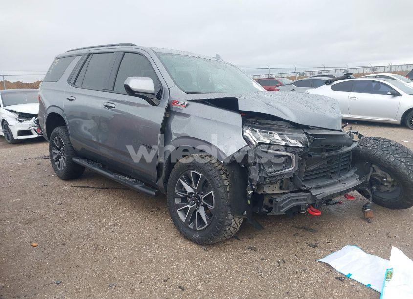 2022 Chevrolet Tahoe 4WD Z71 (VIN 1GNSKPKD4NR117277) main photo