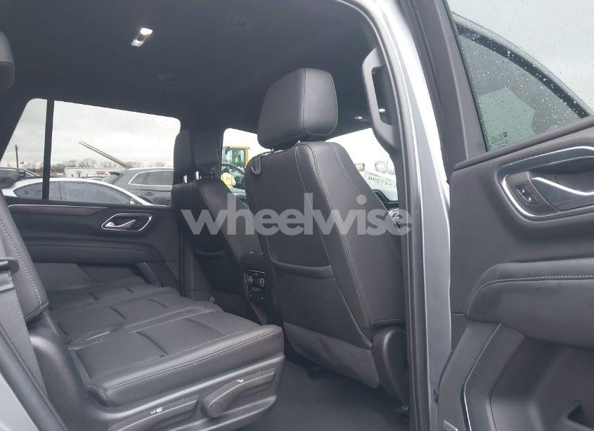 Photo 8 of 2022 Chevrolet Tahoe 4WD Z71 (VIN 1GNSKPKD4NR117277)