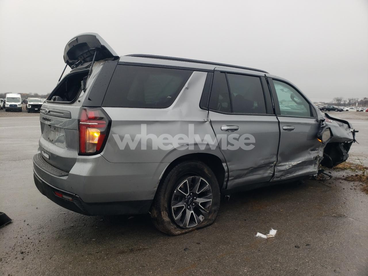 Photo 3 of 2023 CHEVROLET TAHOE K1500 Z71 (VIN 1GNSKPKD4PR445379)