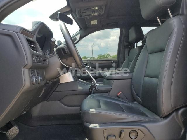 Photo 3 of 2021 CHEVROLET TAHOE K1500 Z71 (VIN 1GNSKPKD5MR385270)