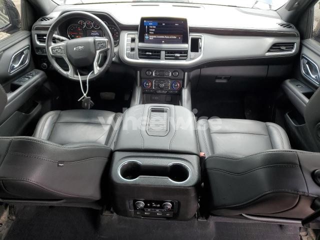 Photo 4 of 2021 CHEVROLET TAHOE K1500 Z71 (VIN 1GNSKPKD5MR385270)