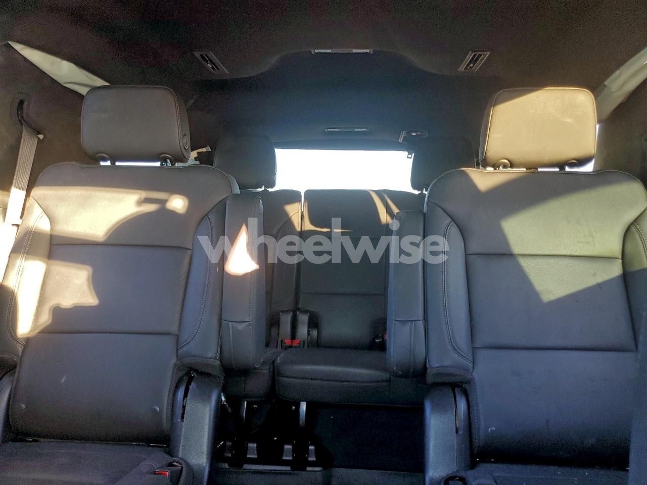 Photo 10 of 2022 CHEVROLET TAHOE K1500 Z71 (VIN 1GNSKPKD5NR295733)