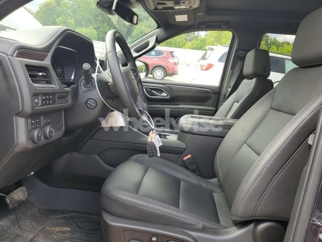 Photo 2 of 2024 CHEVROLET TAHOE K1500 Z71 (VIN 1GNSKPKD5RR404407)
