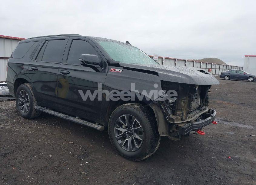 2021 Chevrolet Tahoe 4WD Z71 (VIN 1GNSKPKD6MR292595) main photo