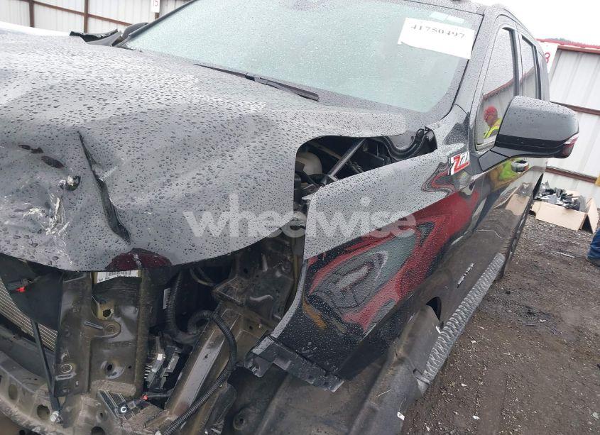 Photo 18 of 2021 Chevrolet Tahoe 4WD Z71 (VIN 1GNSKPKD6MR292595)