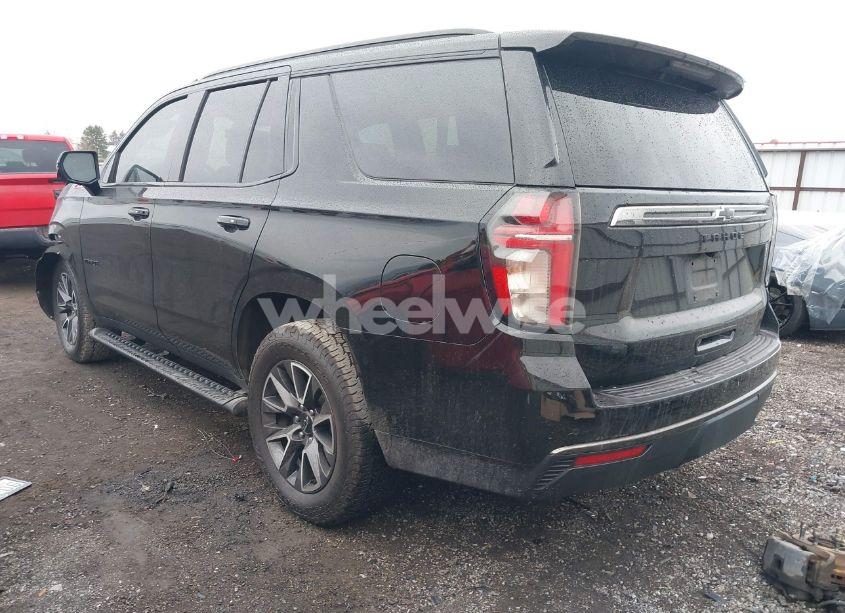 Photo 3 of 2021 Chevrolet Tahoe 4WD Z71 (VIN 1GNSKPKD6MR292595)