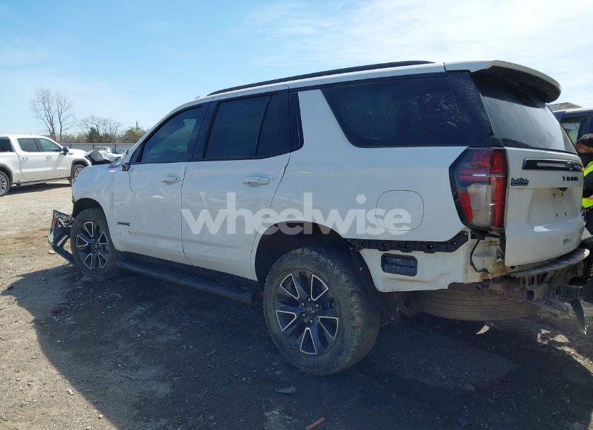 Photo 3 of 2021 Chevrolet Tahoe 4WD Z71 (VIN 1GNSKPKD7MR117286)