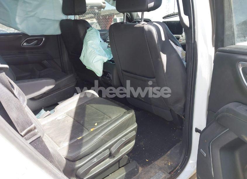 Photo 8 of 2021 Chevrolet Tahoe 4WD Z71 (VIN 1GNSKPKD7MR117286)