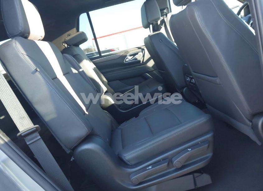 Photo 8 of 2023 Chevrolet Tahoe 4WD Z71 (VIN 1GNSKPKD7PR564754)