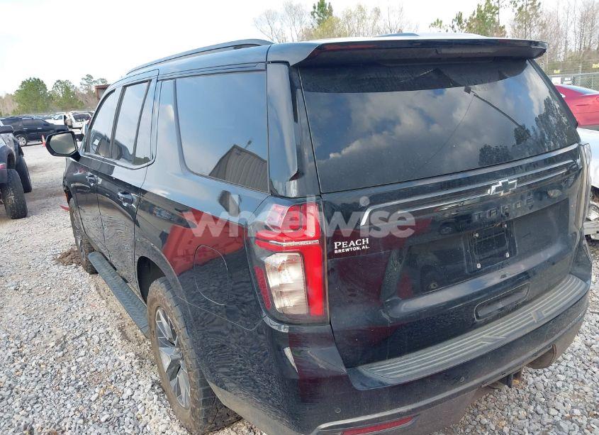 Photo 3 of 2021 Chevrolet Tahoe 4WD Z71 (VIN 1GNSKPKD8MR122190)