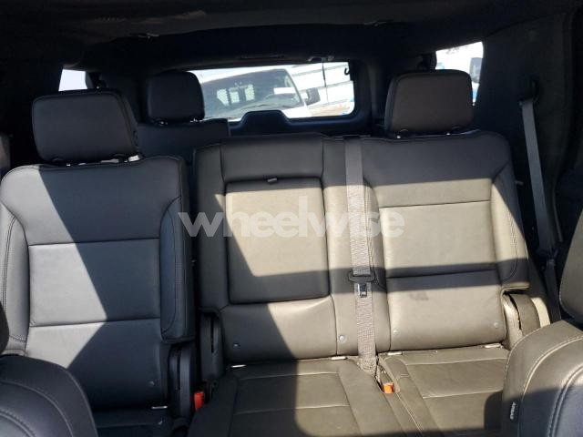 Photo 5 of 2021 CHEVROLET TAHOE K1500 Z71 (VIN 1GNSKPKD8MR152581)