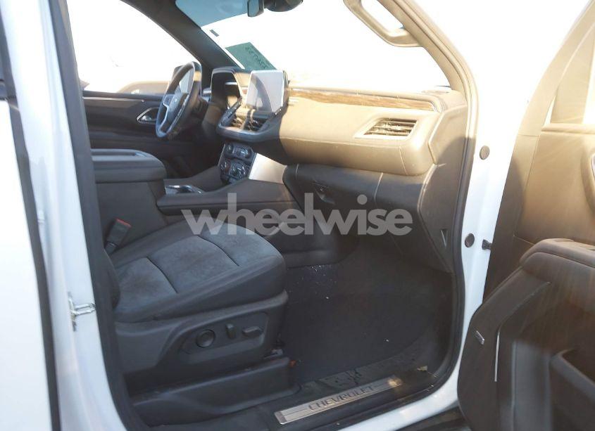 Photo 5 of 2024 Chevrolet Tahoe 4WD Z71 (VIN 1GNSKPKD8RR269892)