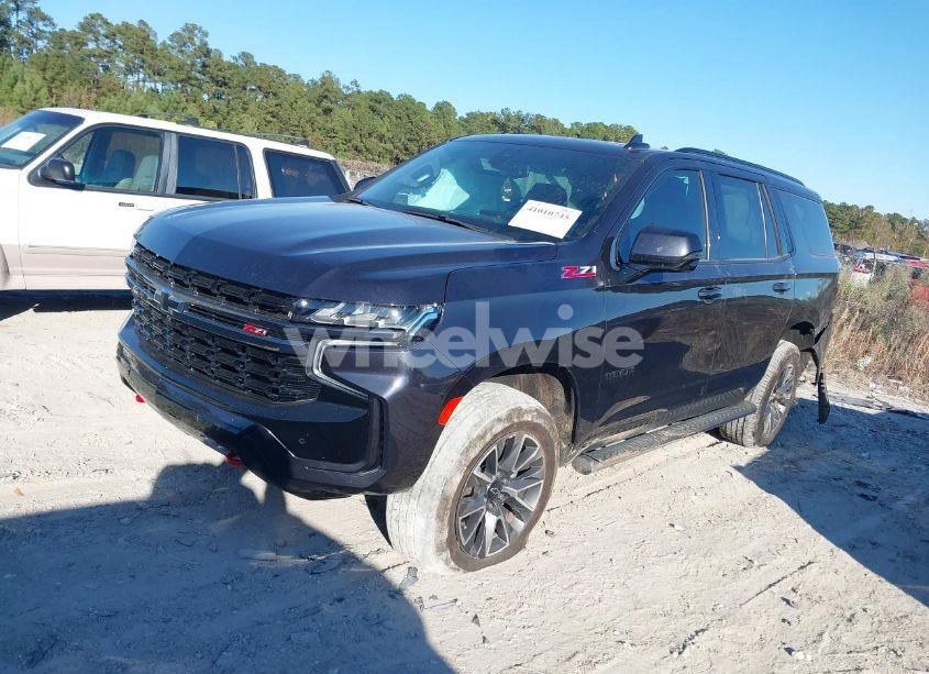 Photo 2 of 2022 Chevrolet Tahoe 4WD Z71 (VIN 1GNSKPKL7NR333664)