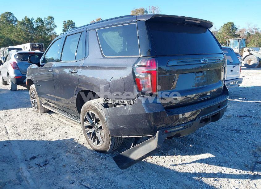 Photo 3 of 2022 Chevrolet Tahoe 4WD Z71 (VIN 1GNSKPKL7NR333664)