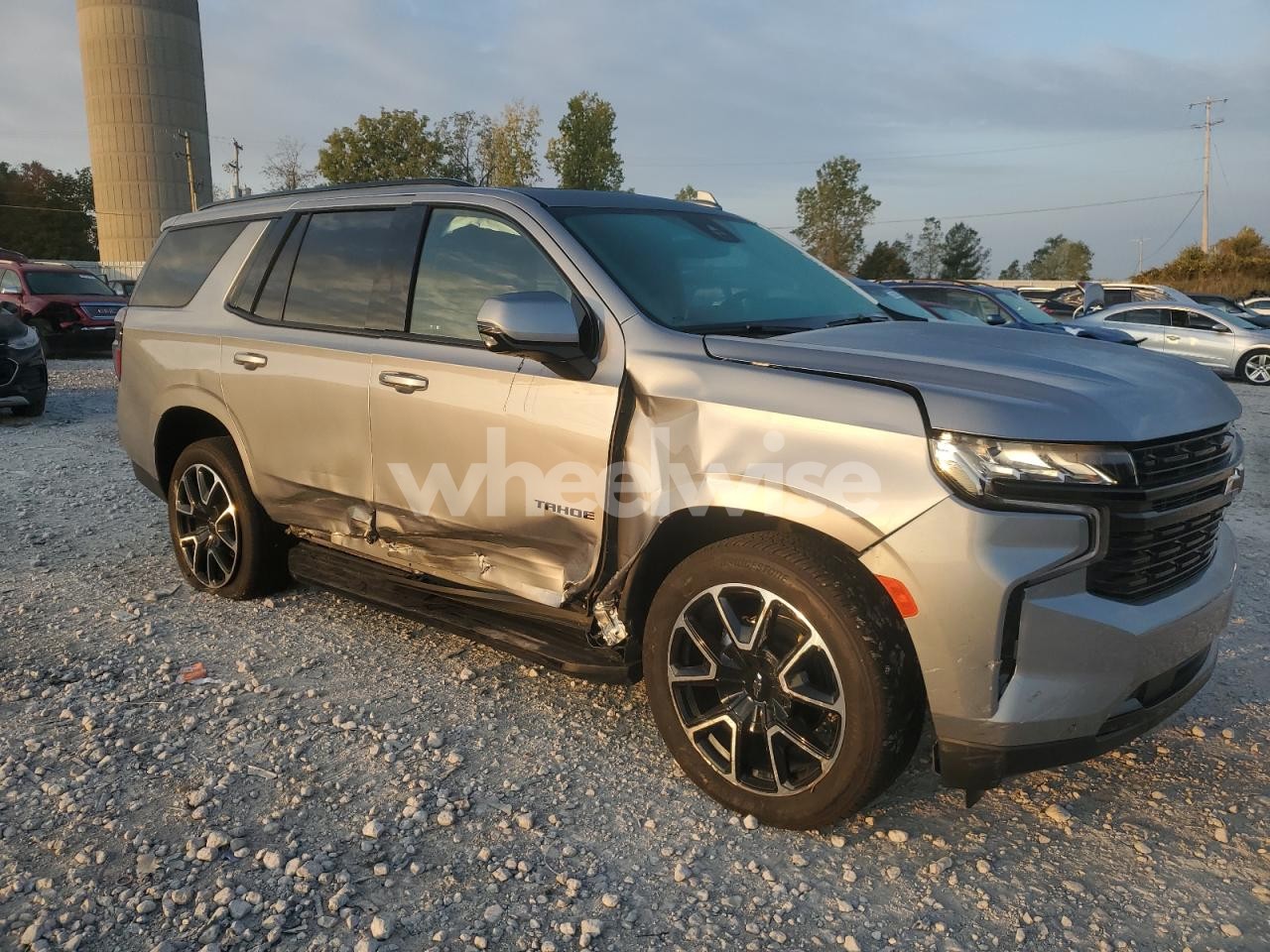 Photo 4 of 2024 CHEVROLET TAHOE K1500 RST (VIN 1GNSKRKD1RR385379)