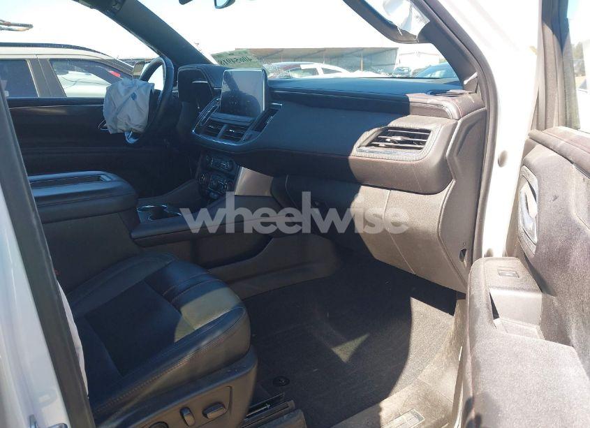 Photo 5 of 2022 Chevrolet Tahoe 4WD RST (VIN 1GNSKRKD3NR154431)