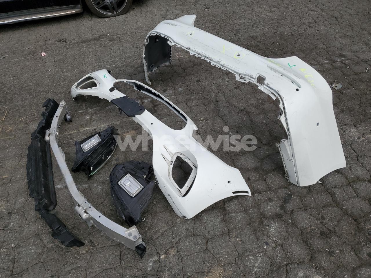 Photo 12 of 2021 MERCEDES-BENZ E 350 (VIN 1GNSKRKD6PR336823)