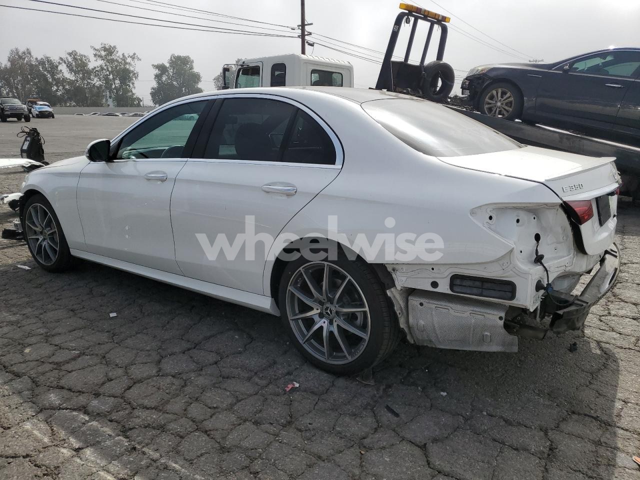 Photo 2 of 2021 MERCEDES-BENZ E 350 (VIN 1GNSKRKD6PR336823)