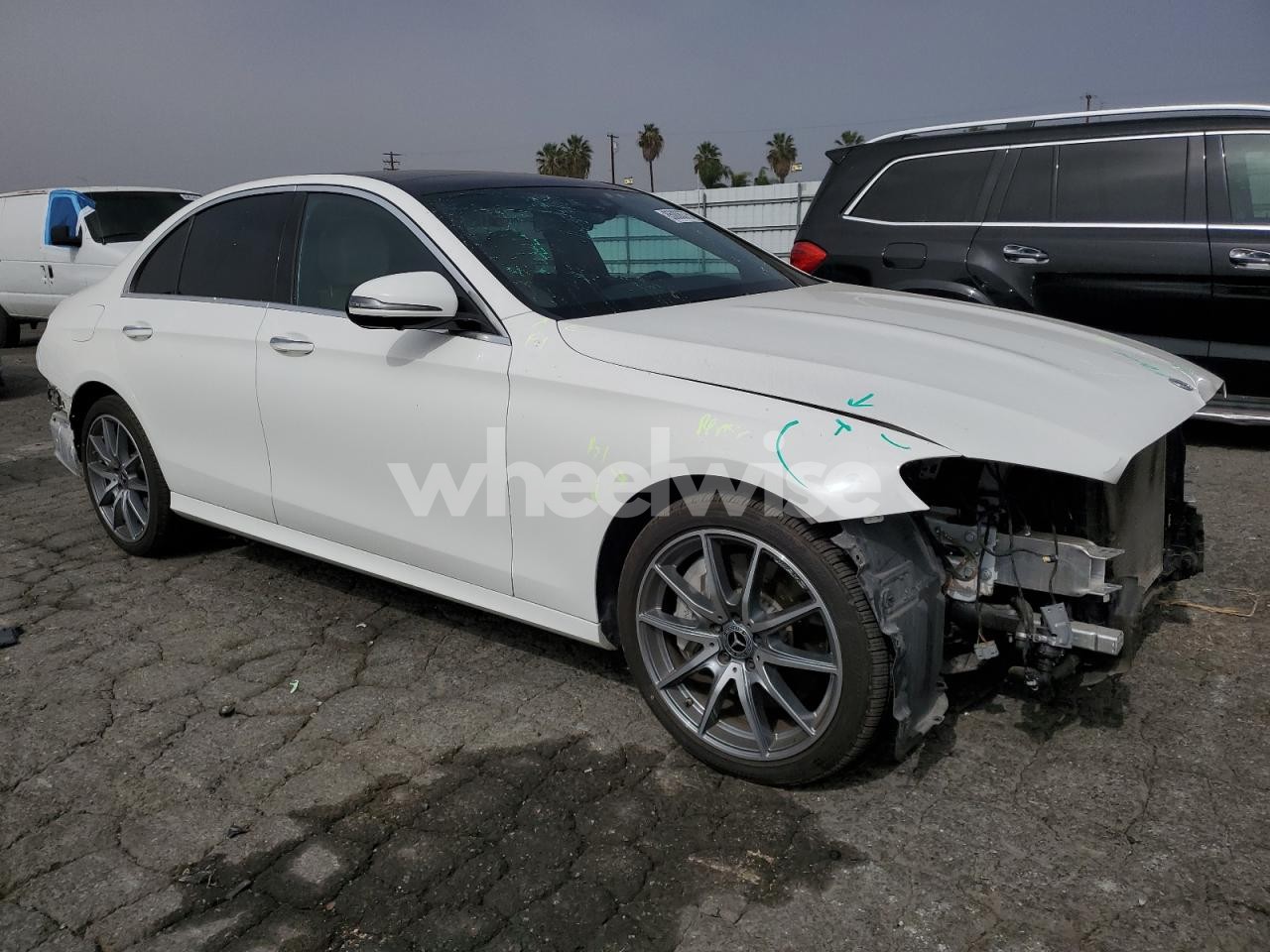 Photo 4 of 2021 MERCEDES-BENZ E 350 (VIN 1GNSKRKD6PR336823)