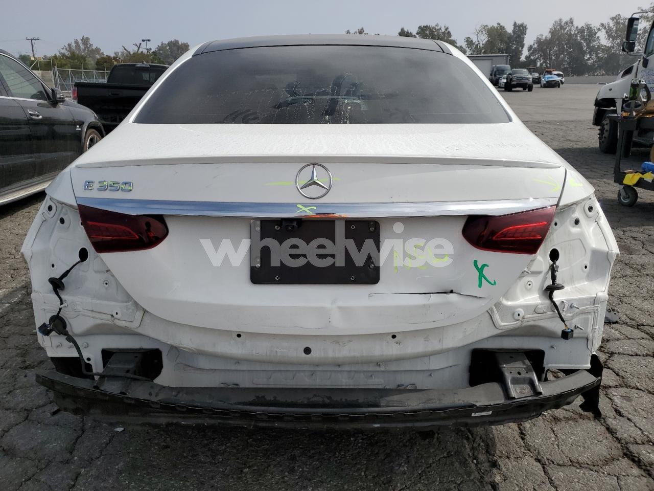 Photo 6 of 2021 MERCEDES-BENZ E 350 (VIN 1GNSKRKD6PR336823)