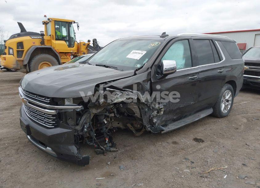 Photo 2 of 2021 Chevrolet Tahoe 4WD PREMIER (VIN 1GNSKSKD1MR311394)
