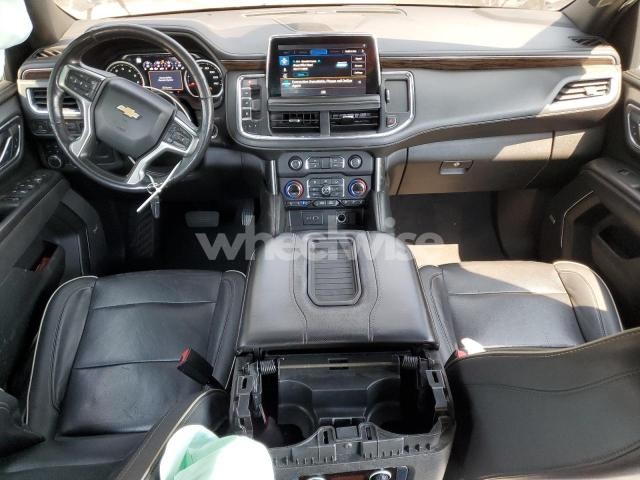 Photo 11 of 2021 CHEVROLET TAHOE K1500 PREMIER (VIN 1GNSKSKD3MR226699)
