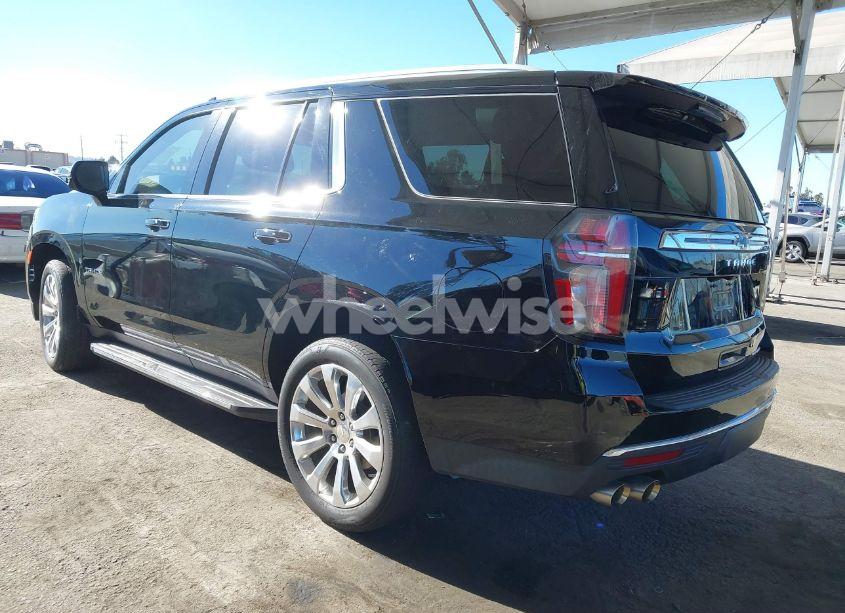 Photo 3 of 2021 Chevrolet Tahoe 4WD PREMIER (VIN 1GNSKSKD4MR428242)