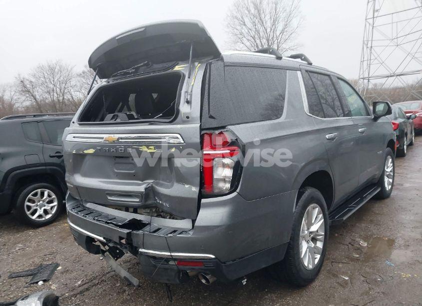 Photo 4 of 2021 Chevrolet Tahoe 4WD PREMIER (VIN 1GNSKSKD6MR256831)