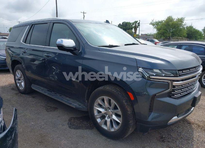 2021 Chevrolet Tahoe 4WD PREMIER (VIN 1GNSKSKD6MR294690) main photo