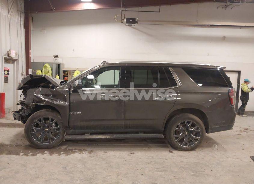 Photo 14 of 2021 Chevrolet Tahoe 4WD PREMIER (VIN 1GNSKSKD7MR230481)