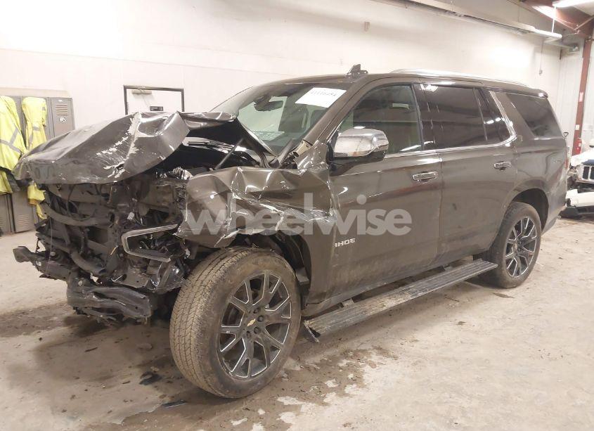 Photo 2 of 2021 Chevrolet Tahoe 4WD PREMIER (VIN 1GNSKSKD7MR230481)