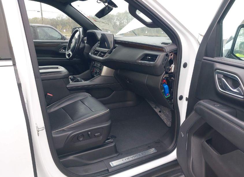 Photo 5 of 2021 Chevrolet Tahoe 4WD PREMIER (VIN 1GNSKSKD7MR244672)