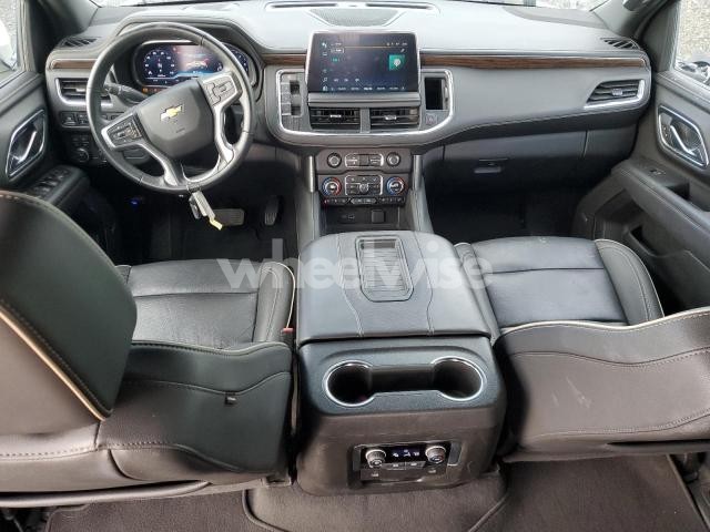 Photo 10 of 2024 CHEVROLET TAHOE K1500 PREMIER (VIN 1GNSKSKDXRR185088)